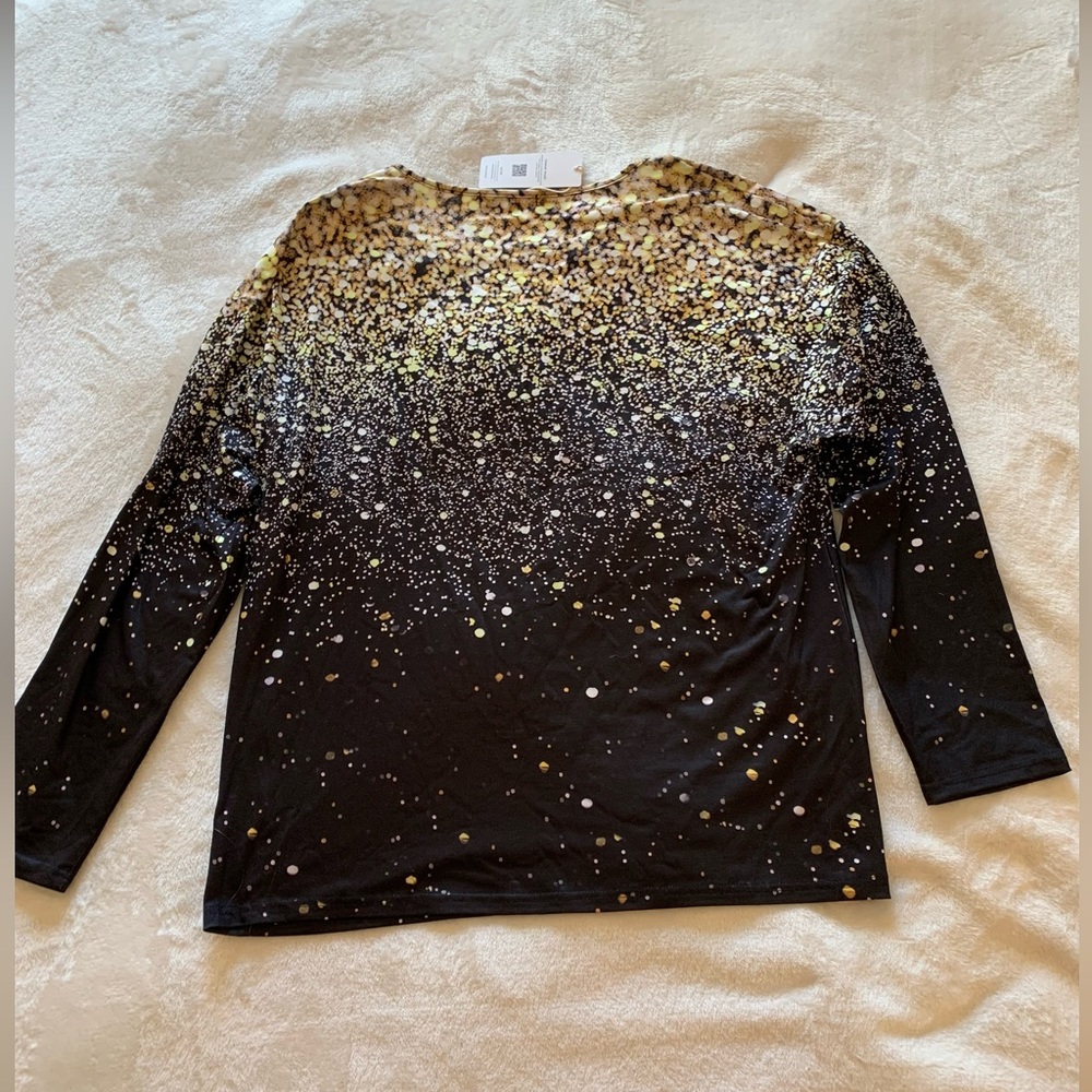 JFN woman’s long sleeved top, sz L, NWT